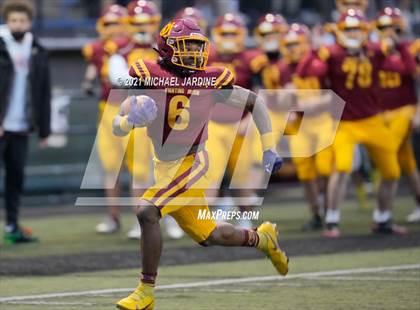 Thumbnail 2 in Auburn @ O'Dea (WIAA 3A Playoff) photogallery.