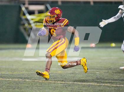 Thumbnail 1 in Auburn @ O'Dea (WIAA 3A Playoff) photogallery.