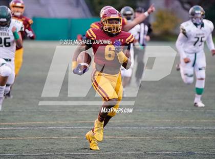 Thumbnail 3 in Auburn @ O'Dea (WIAA 3A Playoff) photogallery.