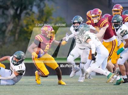 Thumbnail 2 in Auburn @ O'Dea (WIAA 3A Playoff) photogallery.