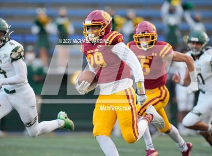 Thumbnail 3 in Auburn @ O'Dea (WIAA 3A Playoff) photogallery.