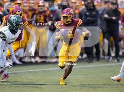 Thumbnail 3 in Auburn @ O'Dea (WIAA 3A Playoff) photogallery.