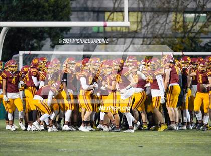 Thumbnail 3 in Auburn @ O'Dea (WIAA 3A Playoff) photogallery.