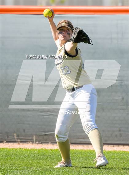 Thumbnail 2 in Apache Junction vs. Dobson (Westwood-Dobson Softball Invitational) photogallery.
