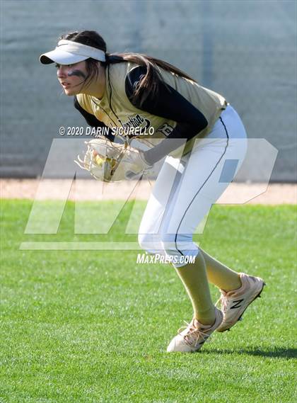 Thumbnail 2 in Apache Junction vs. Dobson (Westwood-Dobson Softball Invitational) photogallery.