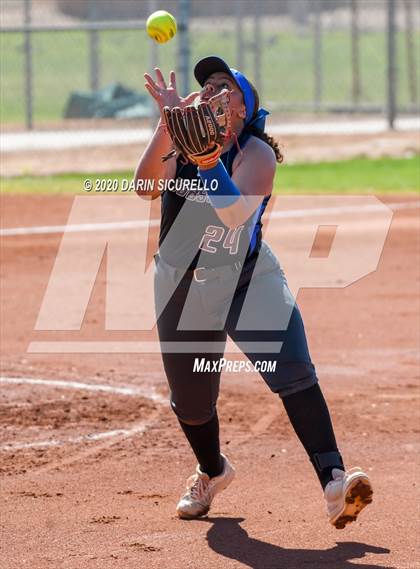 Thumbnail 2 in Apache Junction vs. Dobson (Westwood-Dobson Softball Invitational) photogallery.