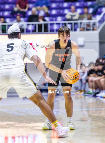 Thumbnail 2 in Timpview vs. Cottonwood (UHSAA 5A Quarterfinal) photogallery.
