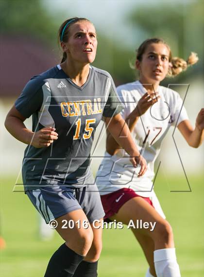Thumbnail 3 in Sullivan Central @ Dobyns-Bennett photogallery.