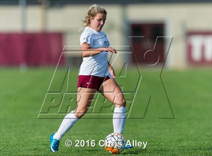 Thumbnail 1 in Sullivan Central @ Dobyns-Bennett photogallery.