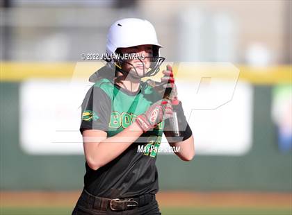 Thumbnail 1 in Borah @ Owyhee photogallery.