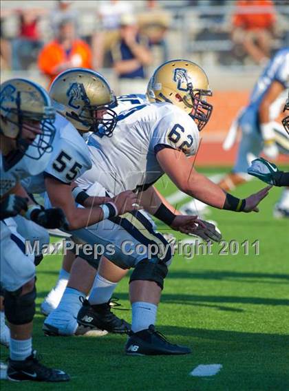 Thumbnail 2 in O'Connor vs. Reagan (5A Division 2 Area Playoff) photogallery.