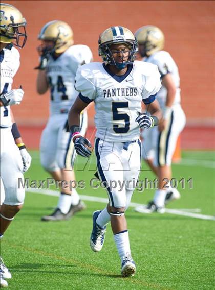 Thumbnail 1 in O'Connor vs. Reagan (5A Division 2 Area Playoff) photogallery.