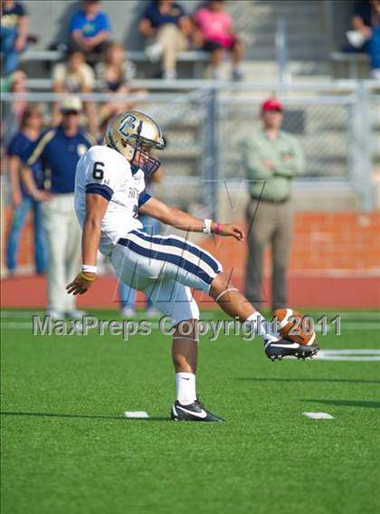 Thumbnail 2 in O'Connor vs. Reagan (5A Division 2 Area Playoff) photogallery.