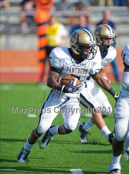 Thumbnail 1 in O'Connor vs. Reagan (5A Division 2 Area Playoff) photogallery.