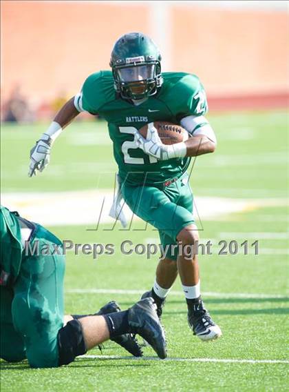 Thumbnail 2 in O'Connor vs. Reagan (5A Division 2 Area Playoff) photogallery.