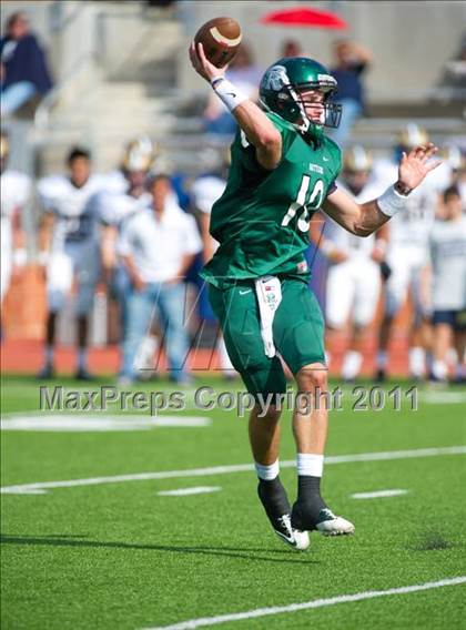 Thumbnail 3 in O'Connor vs. Reagan (5A Division 2 Area Playoff) photogallery.