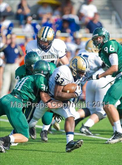 Thumbnail 2 in O'Connor vs. Reagan (5A Division 2 Area Playoff) photogallery.