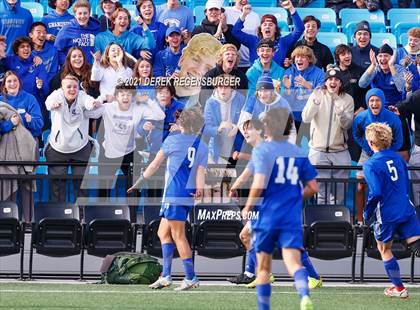 Thumbnail 1 in Fossil Ridge vs Grandview (CHSAA 5A Championship) photogallery.