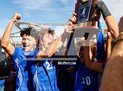 Thumbnail 1 in Fossil Ridge vs Grandview (CHSAA 5A Championship) photogallery.