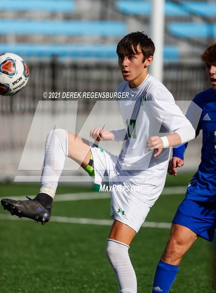 Thumbnail 3 in Fossil Ridge vs Grandview (CHSAA 5A Championship) photogallery.