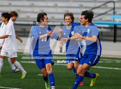 Thumbnail 1 in Fossil Ridge vs Grandview (CHSAA 5A Championship) photogallery.
