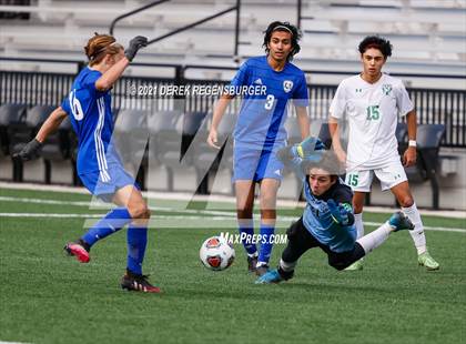 Thumbnail 2 in Fossil Ridge vs Grandview (CHSAA 5A Championship) photogallery.