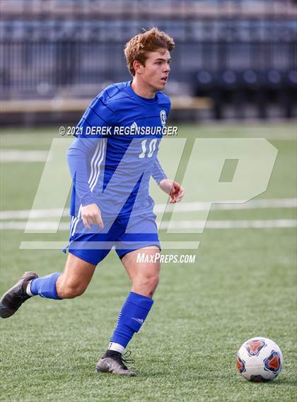 Thumbnail 3 in Fossil Ridge vs Grandview (CHSAA 5A Championship) photogallery.
