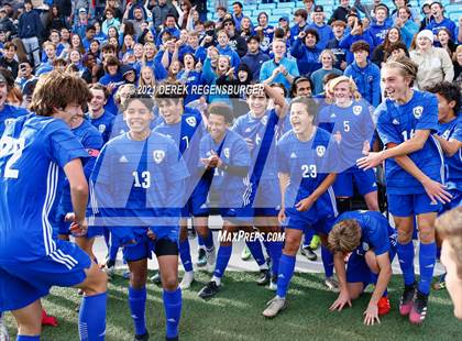 Thumbnail 2 in Fossil Ridge vs Grandview (CHSAA 5A Championship) photogallery.