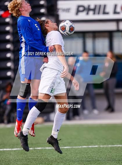 Thumbnail 1 in Fossil Ridge vs Grandview (CHSAA 5A Championship) photogallery.