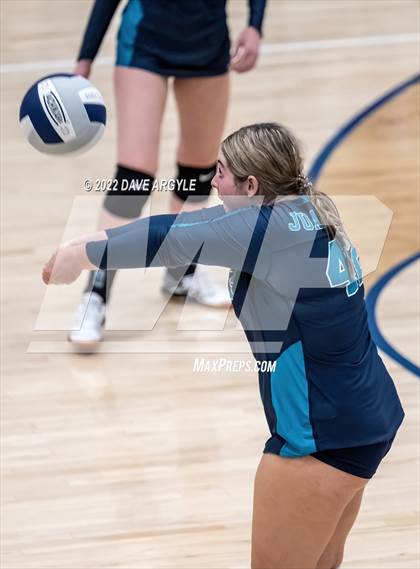 Thumbnail 1 in Logan @ Juan Diego Catholic photogallery.
