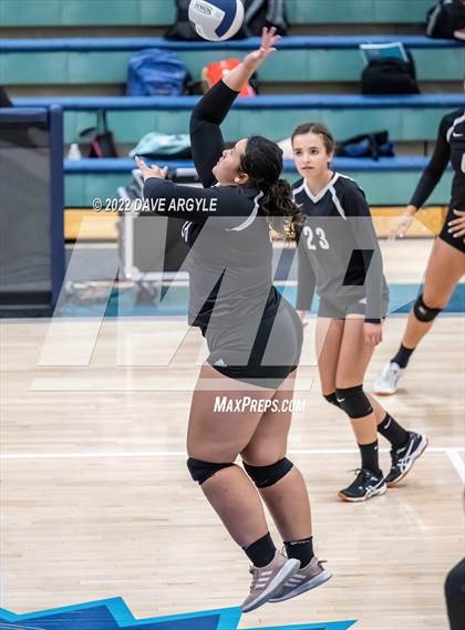 Thumbnail 1 in Logan @ Juan Diego Catholic photogallery.