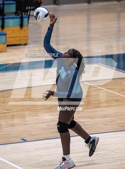 Thumbnail 2 in Logan @ Juan Diego Catholic photogallery.