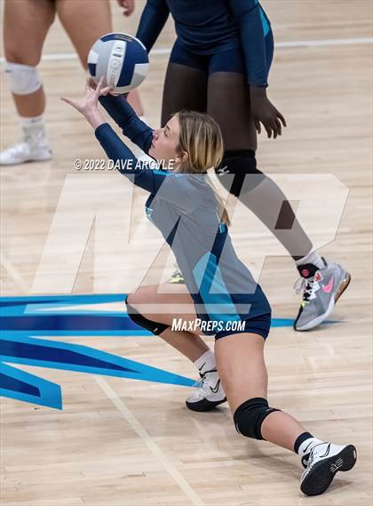 Thumbnail 2 in Logan @ Juan Diego Catholic photogallery.