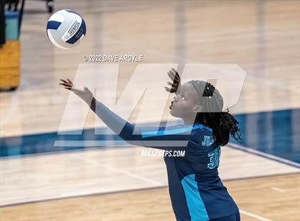 Thumbnail 1 in Logan @ Juan Diego Catholic photogallery.