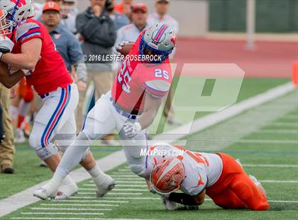 Thumbnail 1 in Westlake vs. United (UIL 6A Regional Semifinal Playoff) photogallery.
