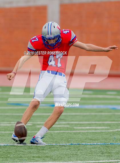 Thumbnail 2 in Westlake vs. United (UIL 6A Regional Semifinal Playoff) photogallery.