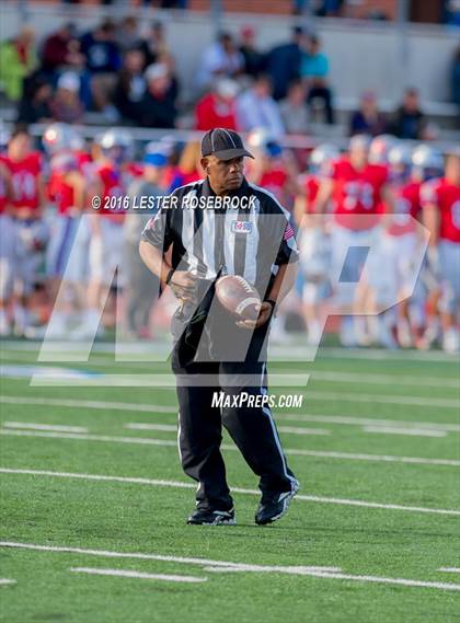 Thumbnail 3 in Westlake vs. United (UIL 6A Regional Semifinal Playoff) photogallery.