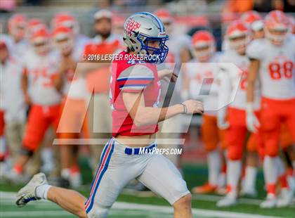 Thumbnail 1 in Westlake vs. United (UIL 6A Regional Semifinal Playoff) photogallery.