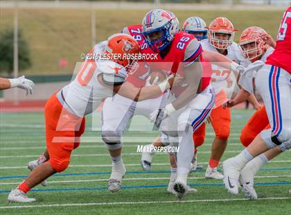 Thumbnail 2 in Westlake vs. United (UIL 6A Regional Semifinal Playoff) photogallery.