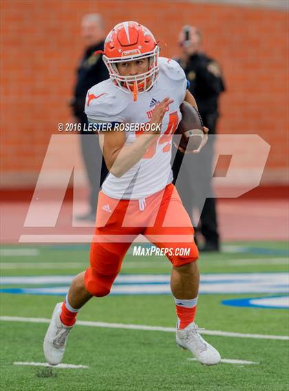 Thumbnail 3 in Westlake vs. United (UIL 6A Regional Semifinal Playoff) photogallery.
