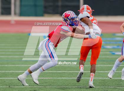 Thumbnail 3 in Westlake vs. United (UIL 6A Regional Semifinal Playoff) photogallery.