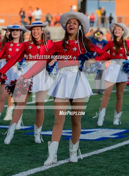 Thumbnail 2 in Westlake vs. United (UIL 6A Regional Semifinal Playoff) photogallery.