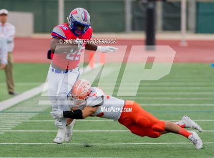Thumbnail 1 in Westlake vs. United (UIL 6A Regional Semifinal Playoff) photogallery.