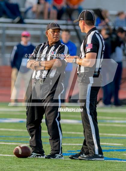 Thumbnail 2 in Westlake vs. United (UIL 6A Regional Semifinal Playoff) photogallery.