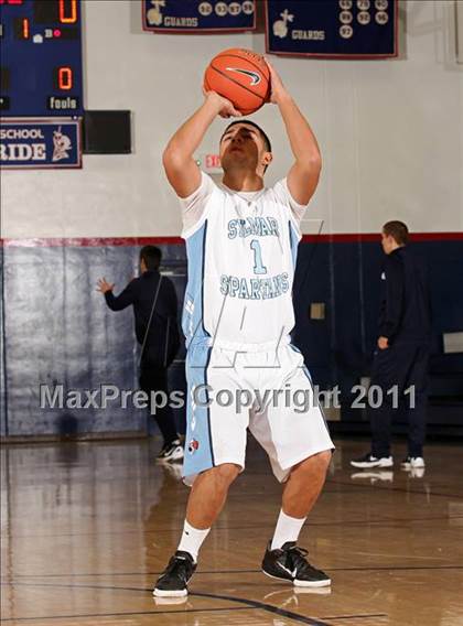 Thumbnail 2 in Bellarmine-Jefferson vs. Sylmar (Bell-Jeff Holiday Classic) photogallery.