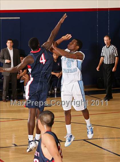 Thumbnail 2 in Bellarmine-Jefferson vs. Sylmar (Bell-Jeff Holiday Classic) photogallery.