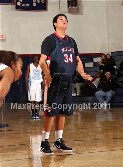 Thumbnail 1 in Bellarmine-Jefferson vs. Sylmar (Bell-Jeff Holiday Classic) photogallery.