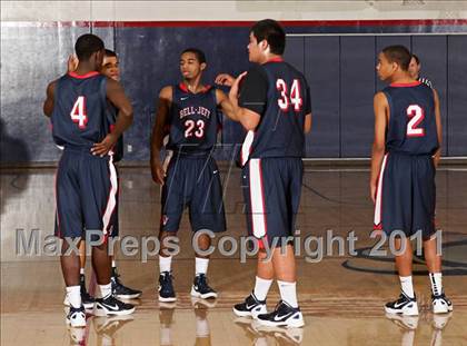 Thumbnail 3 in Bellarmine-Jefferson vs. Sylmar (Bell-Jeff Holiday Classic) photogallery.