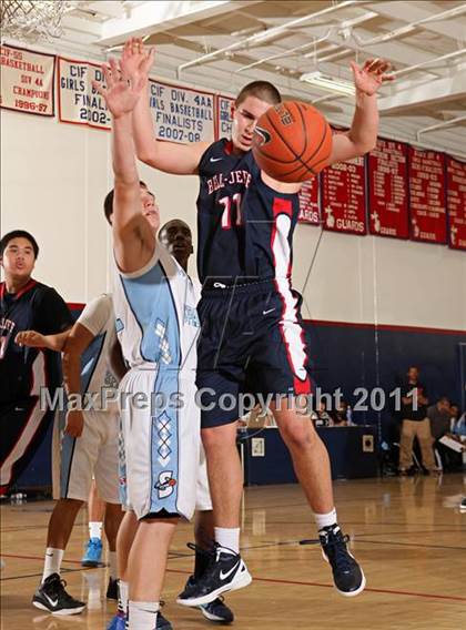 Thumbnail 1 in Bellarmine-Jefferson vs. Sylmar (Bell-Jeff Holiday Classic) photogallery.