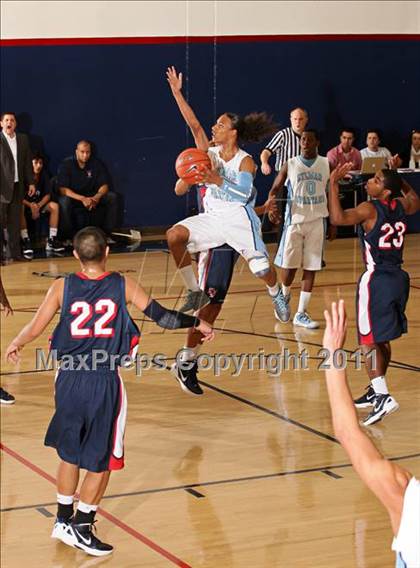 Thumbnail 2 in Bellarmine-Jefferson vs. Sylmar (Bell-Jeff Holiday Classic) photogallery.